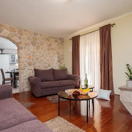 Villa Dalmata Radonic